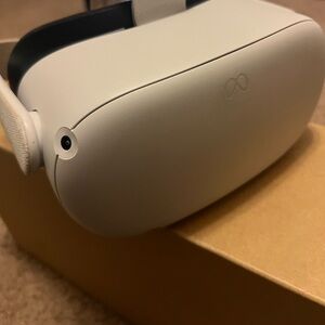 Meta - Quest 2 Advanced All-In-One Virtual Reality Headset - 128GB - Gray